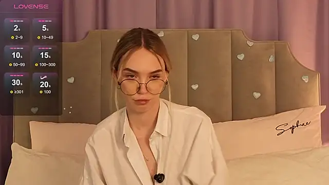 NikkiRyx online show from February 2026 04:02:01 PM