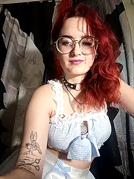 Persefoha online show from April 2026 11:54:02 PM