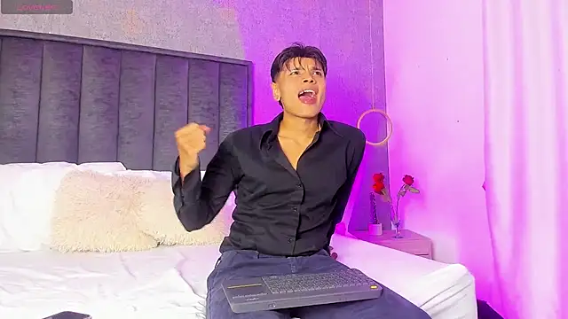 Alejandroo Montenegro online show from July 2026 05:34:01 AM