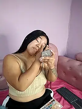 Noa Baker online show from April 2026 12:28:02 PM