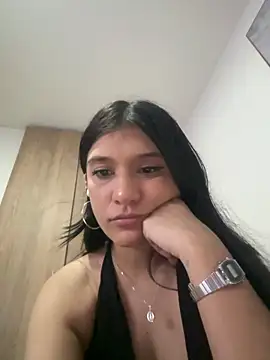 Karlaxmau online show from April 2026 01:21:01 AM