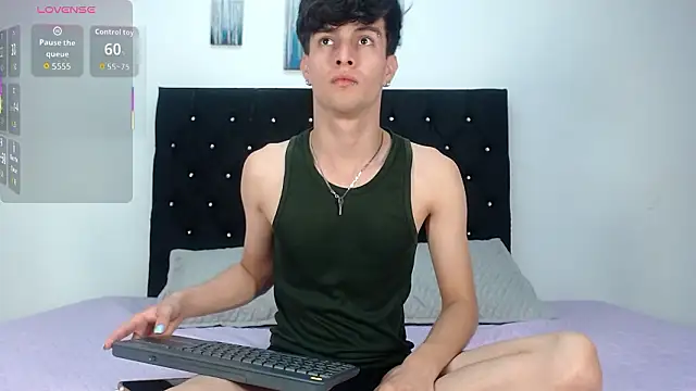 axxxel twink online show from February 2026 01:13:02 AM