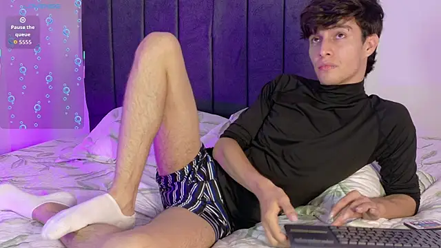 axxxel twink online show from June 2026 03:25:01 AM