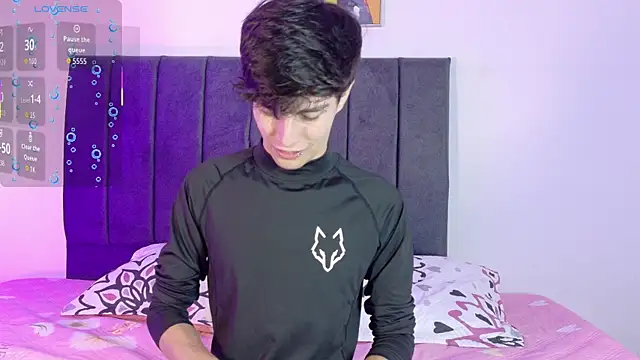 axxxel twink online show from June 2026 02:33:01 AM