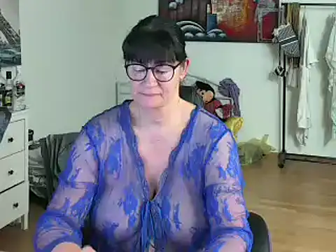 Sylly online show from December 2024 07:37:02 AM