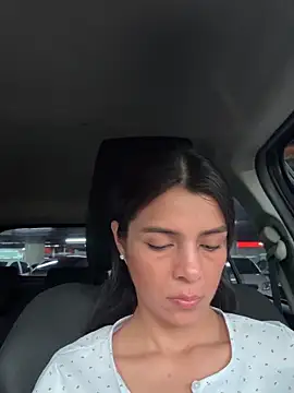 EvaMiranda online show from June 2026 07:23:01 PM