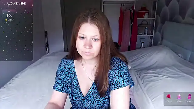 Snapshot of Aleksasamuii chatting on May 2026 07:46:02 AM Aleksasamuii online show from May 2026 07:46:02 AM
