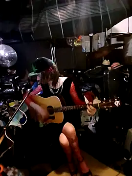 AllucyLu online show from February 2026 07:51:01 AM