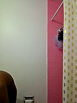 Snapshot of hormoneactivated chatting on March 2026 06:18:02 PM hormoneactivated online show from March 2026 06:18:02 PM