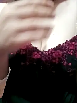 Ladyly99 online show from May 2026 03:20:02 PM