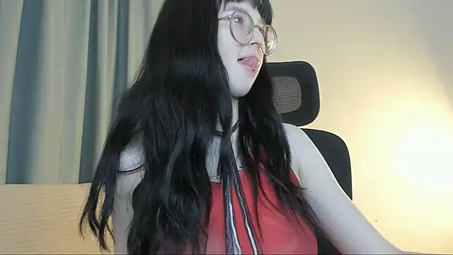 Snapshot of CosmicGleam chatting on April 2026 09:09:02 PM CosmicGleam online show from April 2026 09:09:02 PM