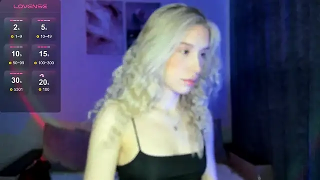 Elysia kiss online show from March 2026 02:05:02 AM