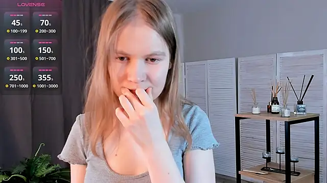 CleliaRostek online show from March 2026 07:58:01 AM