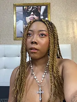 isa bonnie online show from February 2026 02:48:01 AM