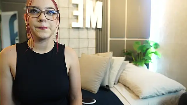 LiliCoxx online show from June 2026 01:26:02 PM