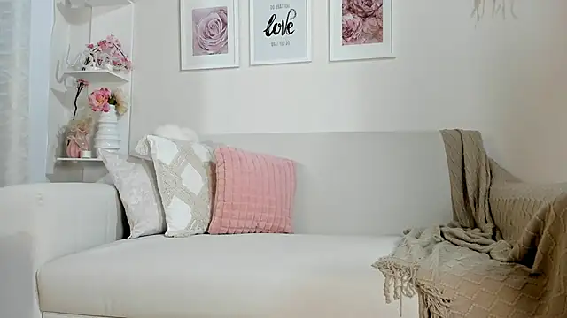 Mia Rosee1 online show from April 2026 12:42:01 AM