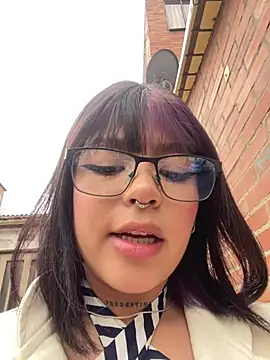 Violetx19 online show from February 2026 09:57:02 PM