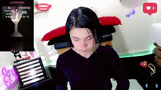 NathalialLooes online show from February 2026 05:50:01 AM