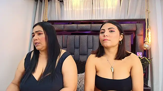 Karina Mendoza online show from June 2026 12:14:02 PM