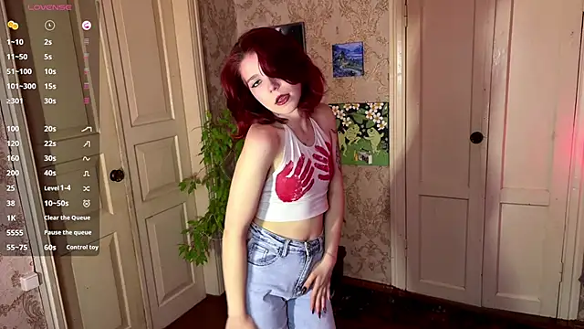 LaurynGeisinger online show from April 2026 01:53:01 PM