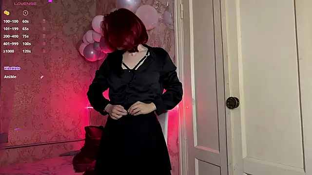 LaurynGeisinger online show from April 2026 05:54:01 PM