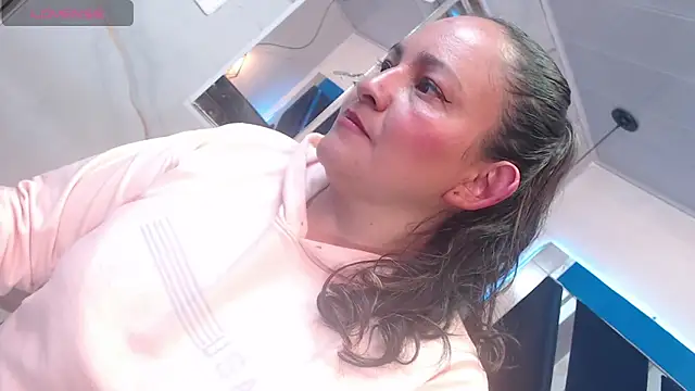 Rhachel evans online show from February 2026 03:26:01 AM