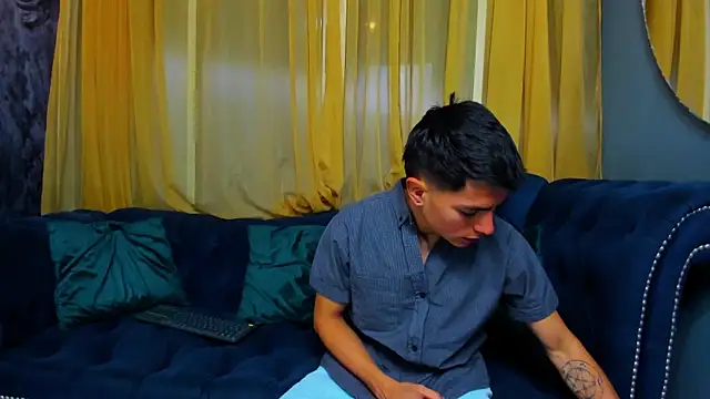 Aron pulse online show from February 2026 01:15:02 PM