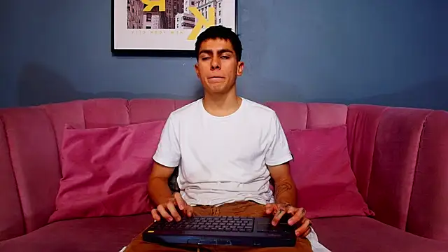 Aron pulse online show from February 2026 01:18:01 PM