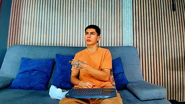 Aron pulse online show from February 2026 01:07:02 PM