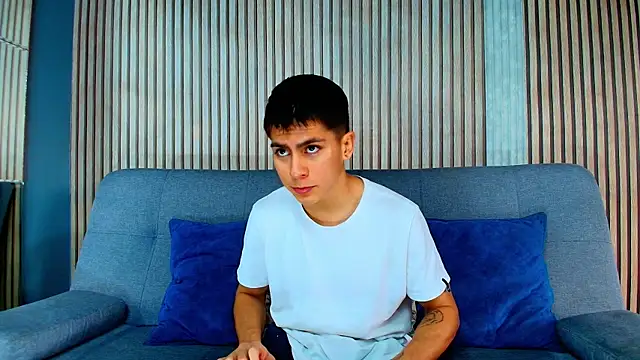 Aron pulse online show from February 2026 01:23:01 PM