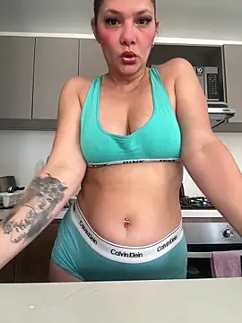 Snapshot of kytty_web_cam chatting on February 2026 04:10:02 PM kytty web cam online show from February 2026 04:10:02 PM