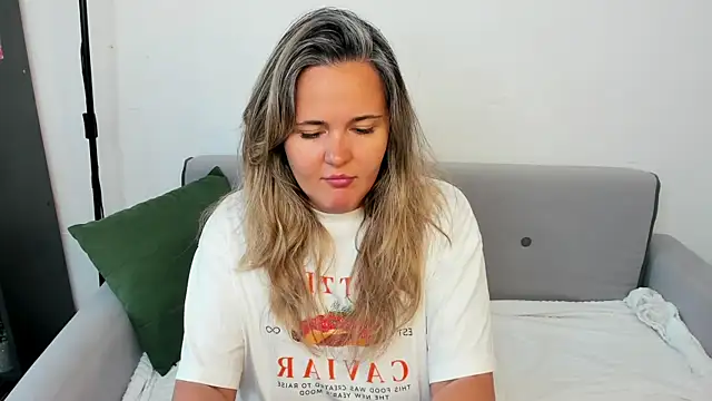 LilyBel online show from June 2026 01:06:01 AM