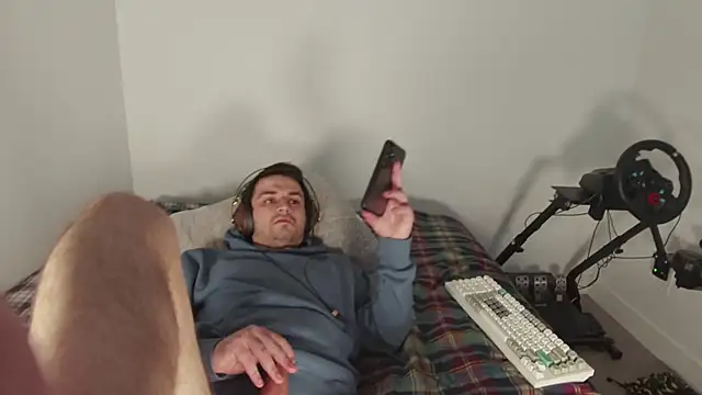 Snapshot of Begamc chatting on February 2026 07:56:01 PM Begamc online show from February 2026 07:56:01 PM