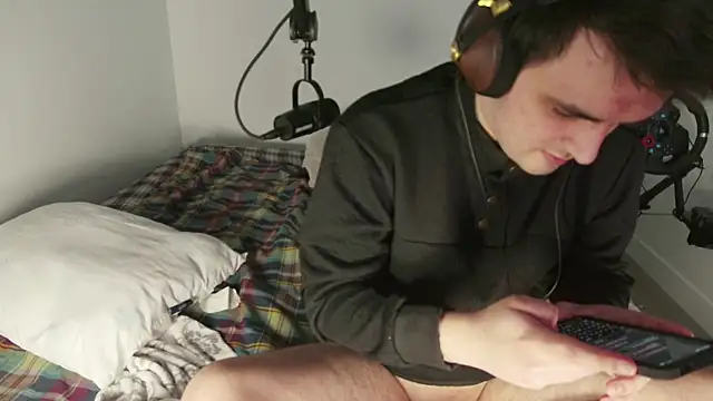 Snapshot of Begamc chatting on March 2026 05:26:01 PM Begamc online show from March 2026 05:26:01 PM