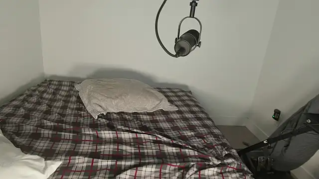 Snapshot of Begamc chatting on March 2026 06:48:01 PM Begamc online show from March 2026 06:48:01 PM