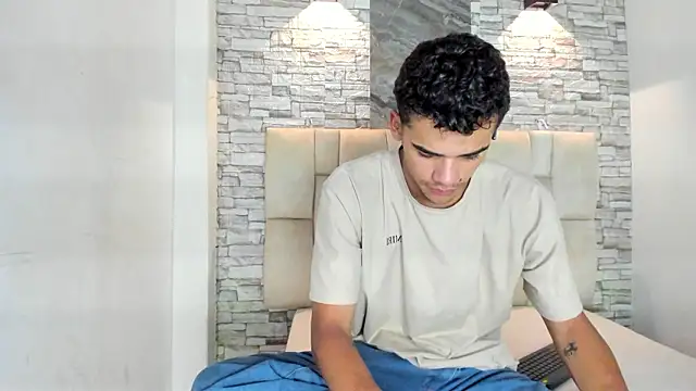 Snapshot of samuel_wyatt chatting on March 2026 12:44:01 PM samuel wyatt online show from March 2026 12:44:01 PM