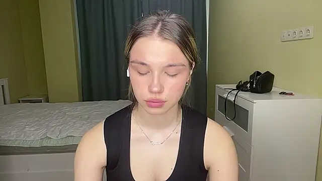 EarthaStinett online show from February 2026 12:36:01 PM