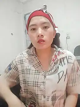 Queen-love45 online show from February 2026 05:28:02 AM