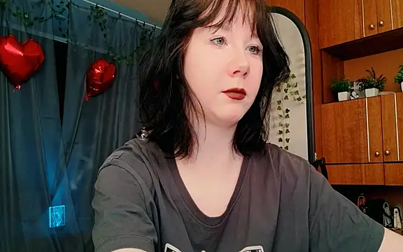 Snapshot of marty_bree chatting on March 2026 02:32:01 PM marty bree online show from March 2026 02:32:01 PM