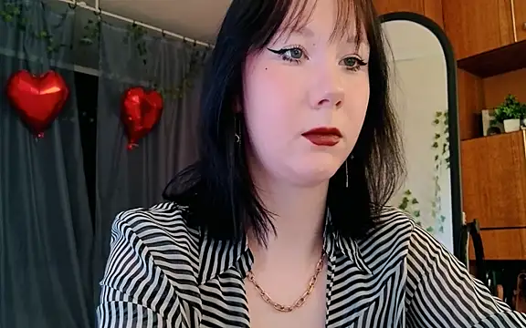 Snapshot of marty_bree chatting on March 2026 01:06:02 PM marty bree online show from March 2026 01:06:02 PM