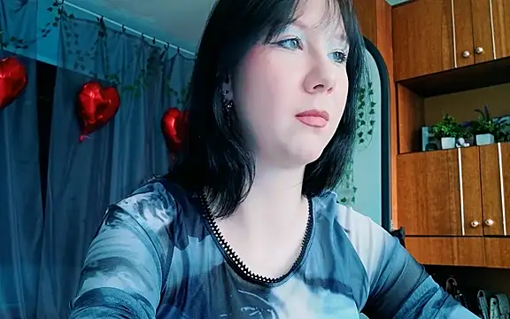 Snapshot of marty_bree chatting on April 2026 01:20:02 PM marty bree online show from April 2026 01:20:02 PM