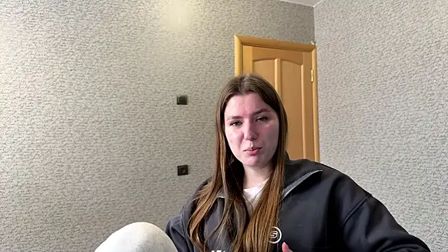 ErmaHoltham online show from February 2026 12:12:01 PM