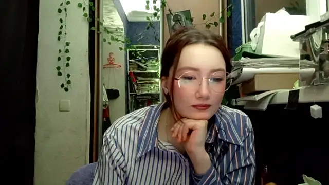 PhoebePalmer online show from March 2026 07:57:02 PM