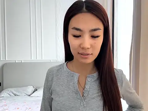 ElenorSaggese online show from February 2026 06:10:02 AM