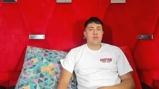 Emma And Darling online show from February 2026 01:38:01 PM