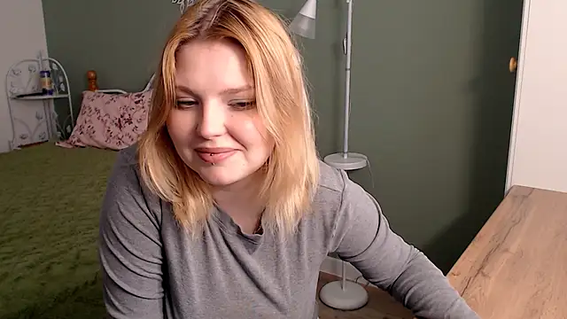 Ophelia Ritz online show from June 2026 06:33:02 AM