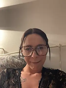 SophieSchmidt online show from April 2026 05:57:01 PM