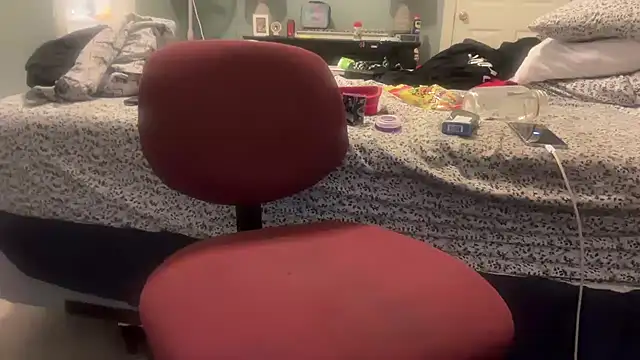 TrndSettr online show from March 2026 12:47:02 AM