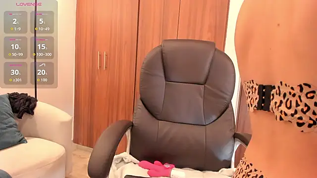 ivonny miller online show from February 2026 12:53:02 PM