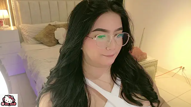 ninna sweet online show from April 2026 12:44:02 PM